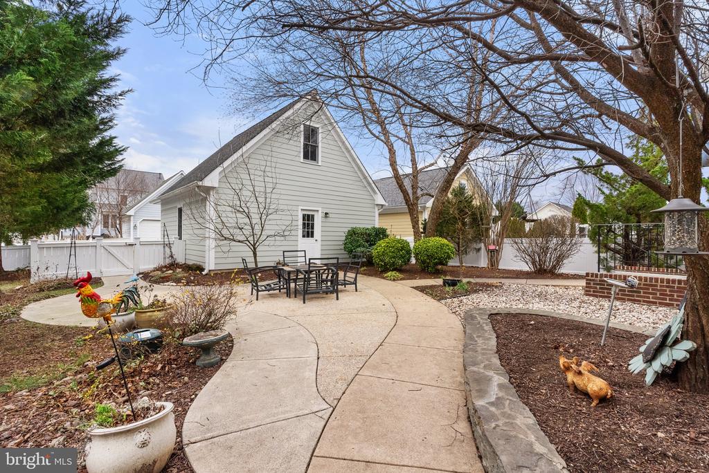 623 KINVARRA PLACE