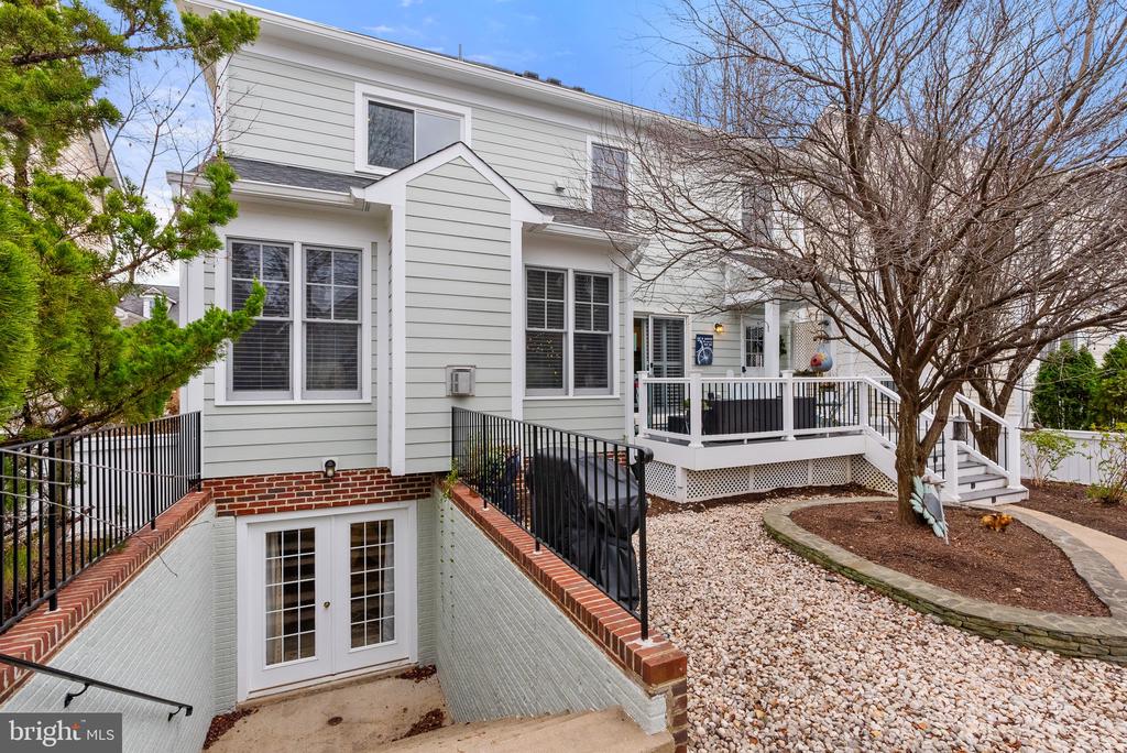 623 KINVARRA PLACE