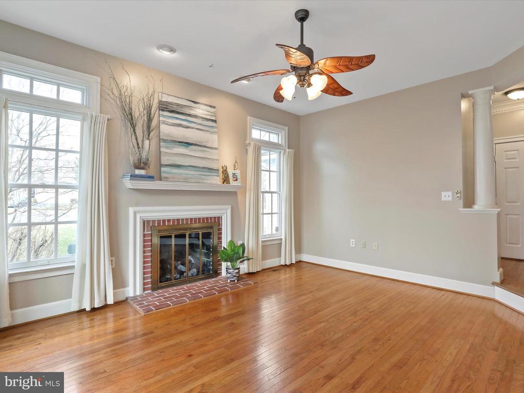 43384 WAYSIDE CIRCLE