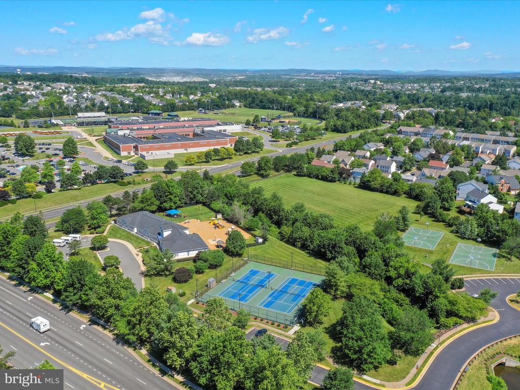 43384 WAYSIDE CIRCLE