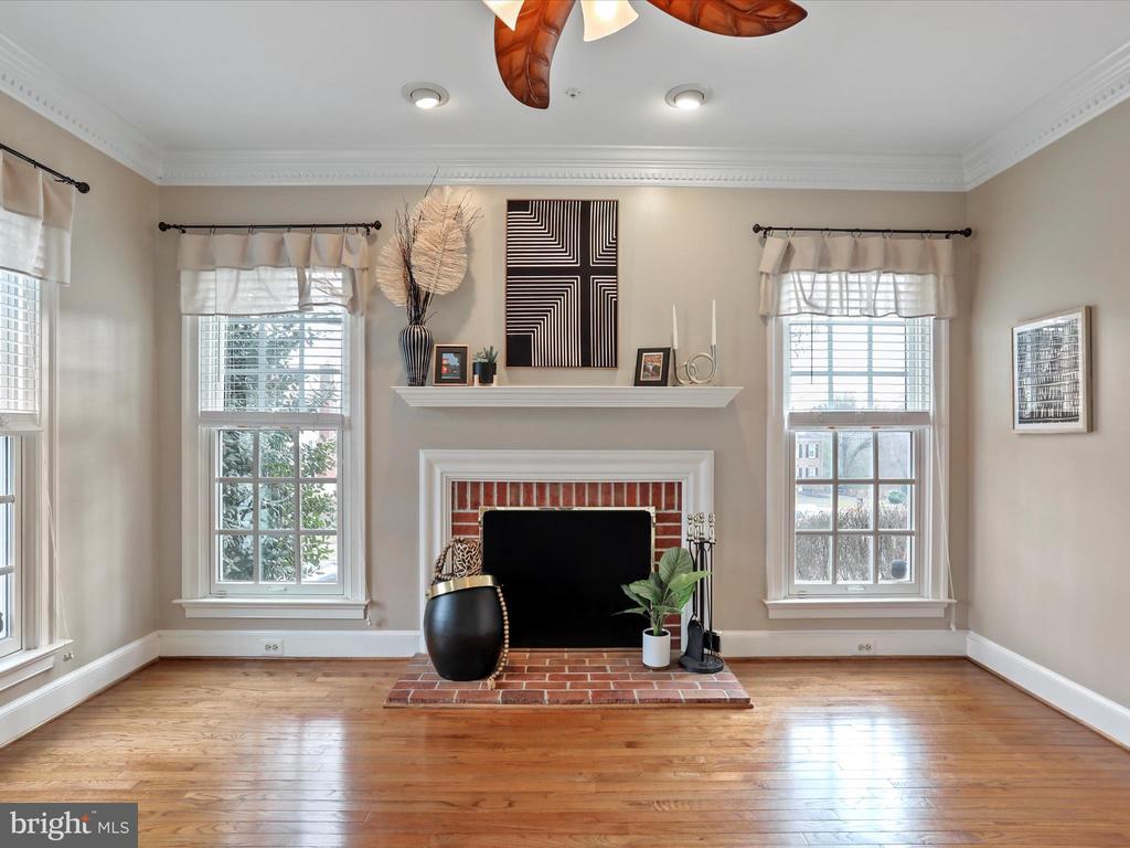 43384 WAYSIDE CIRCLE
