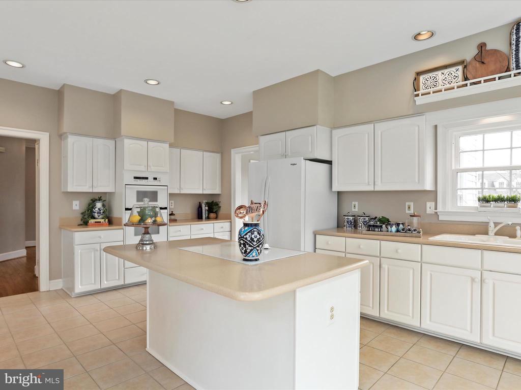 43384 WAYSIDE CIRCLE