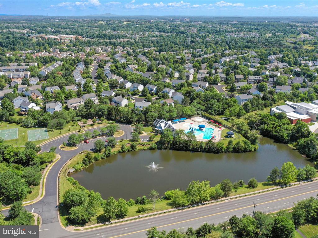43384 WAYSIDE CIRCLE