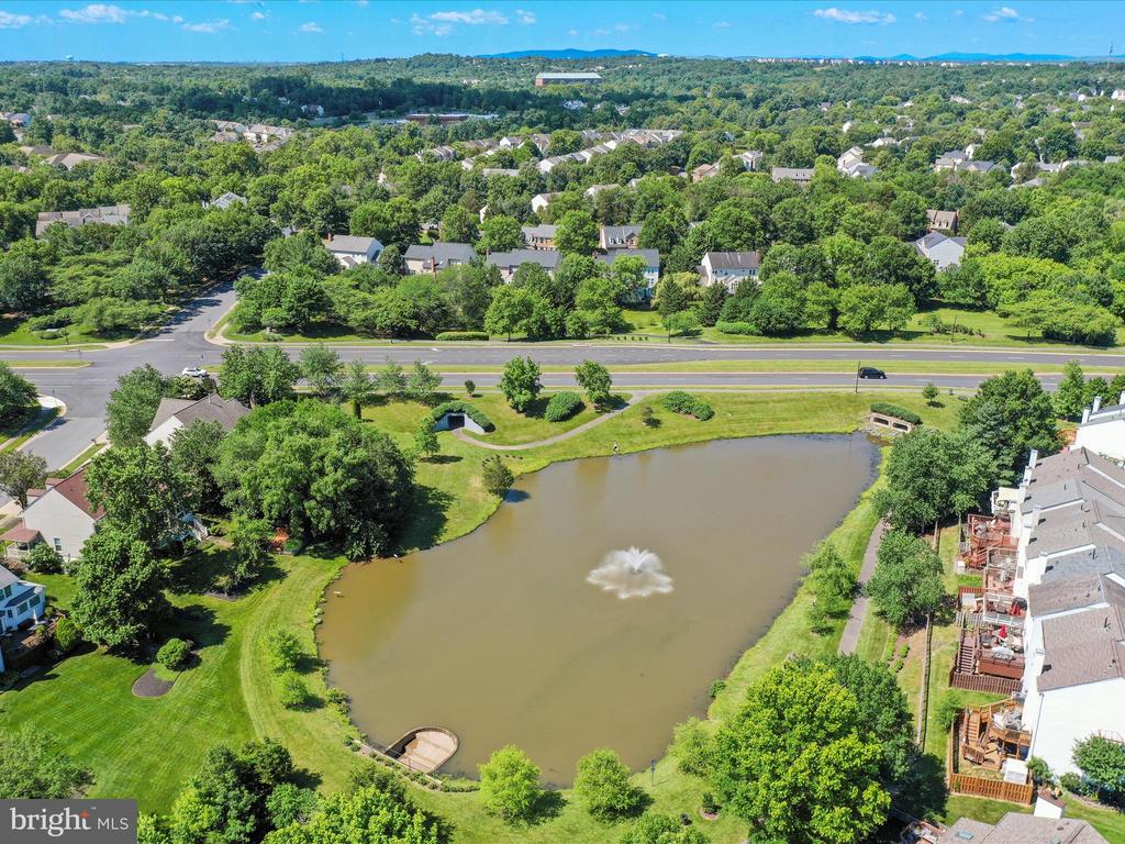 43384 WAYSIDE CIRCLE