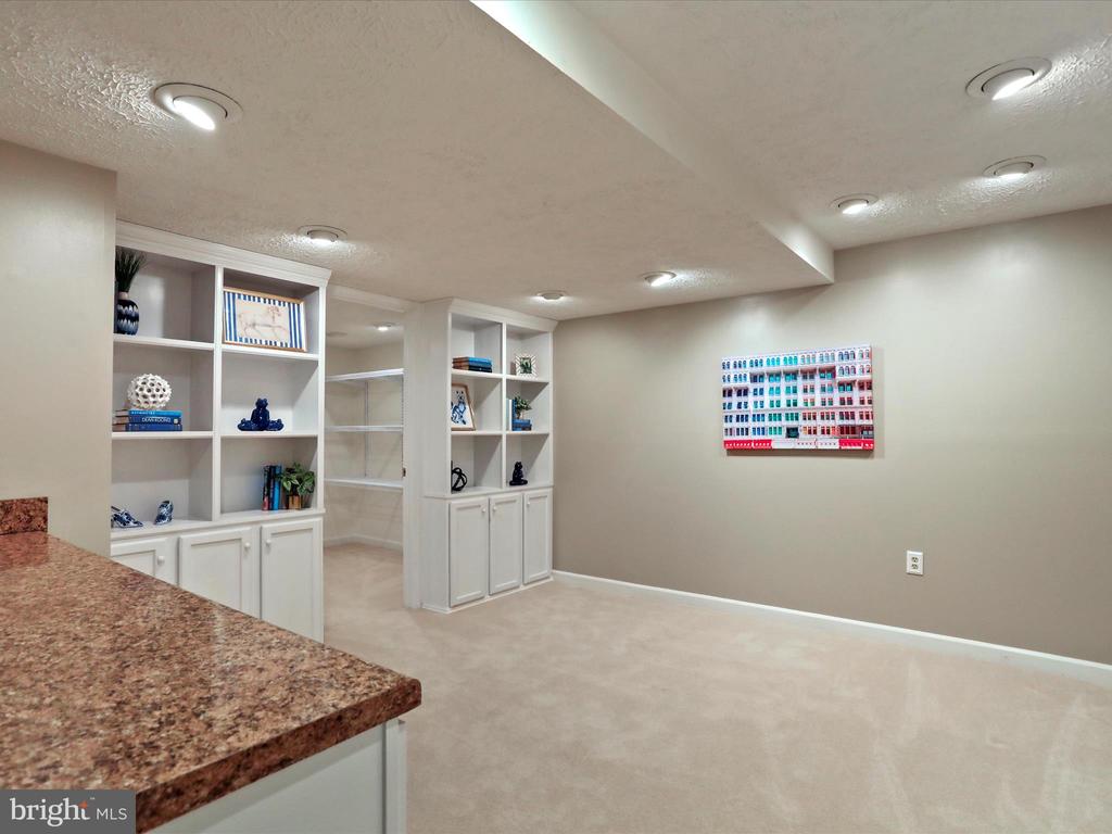 43384 WAYSIDE CIRCLE