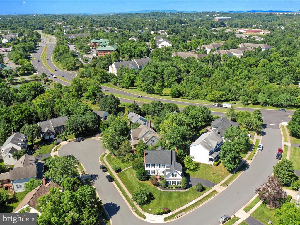 43384 WAYSIDE CIRCLE
