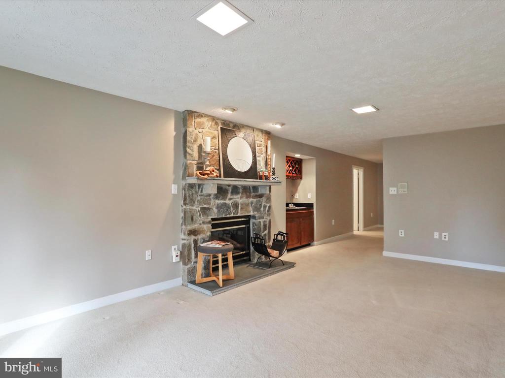 43384 WAYSIDE CIRCLE