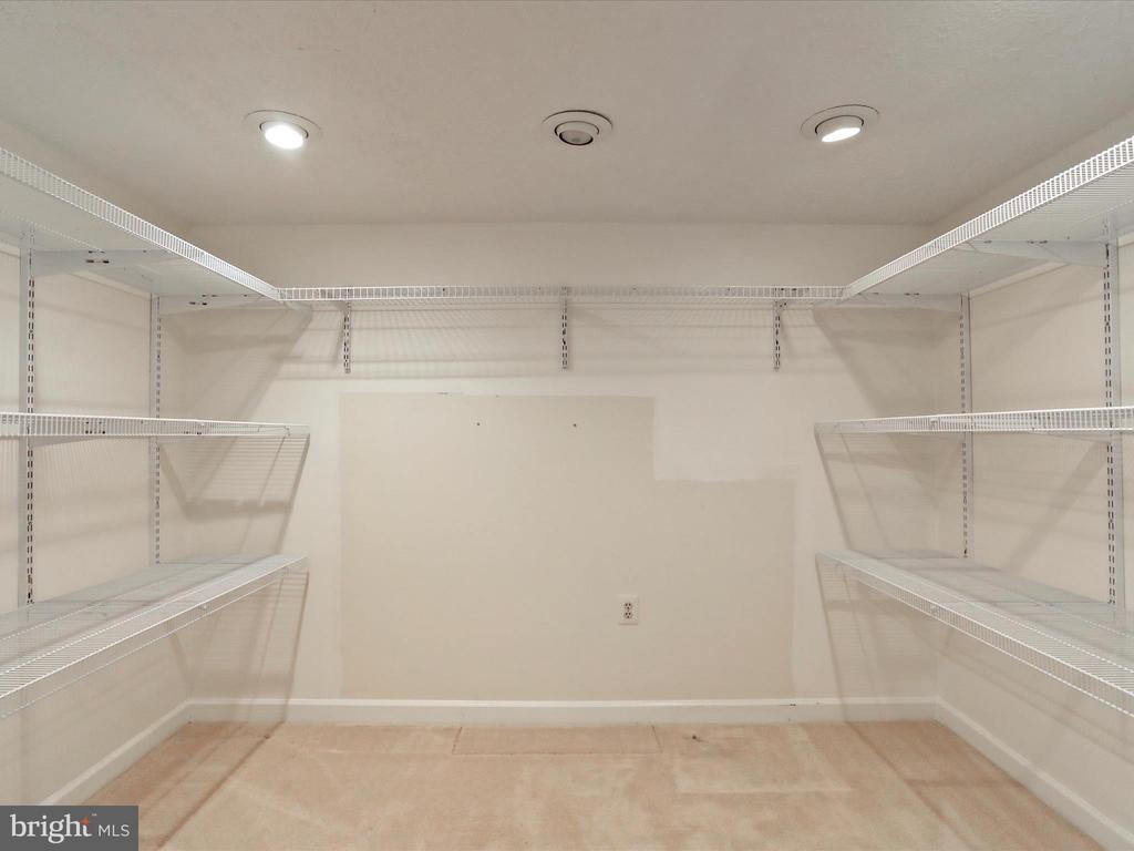 43384 WAYSIDE CIRCLE