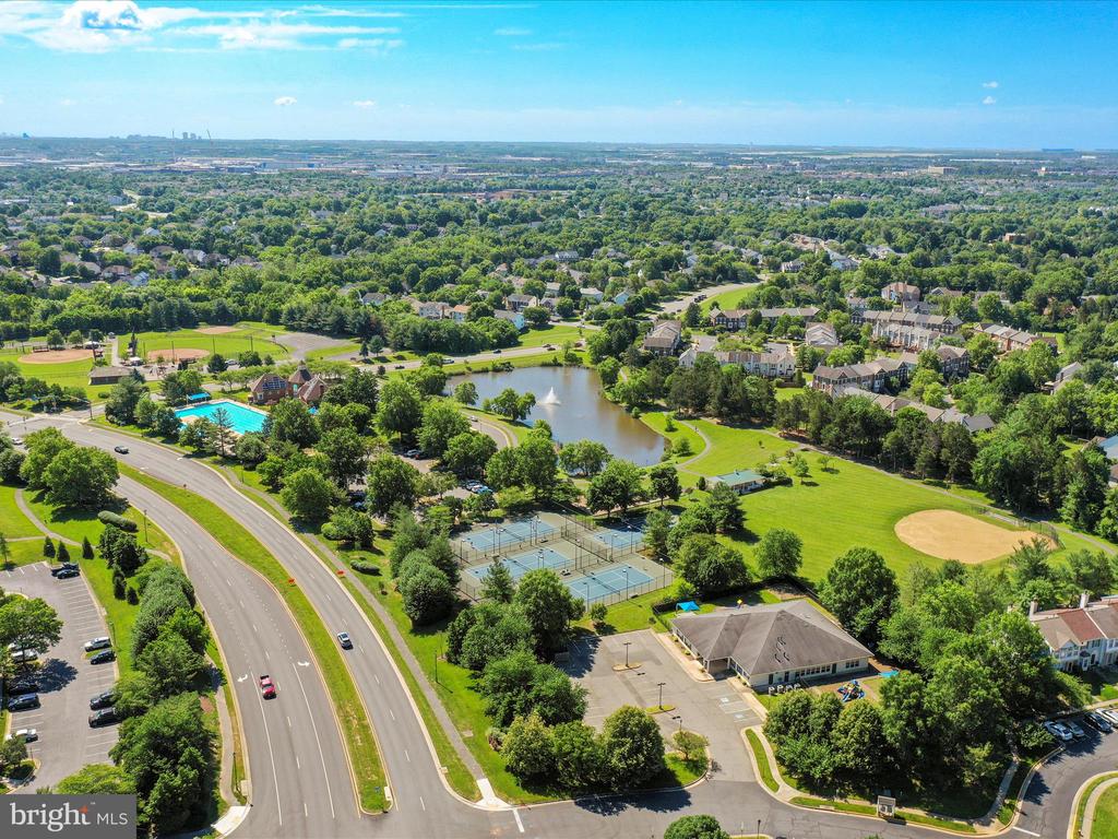 43384 WAYSIDE CIRCLE
