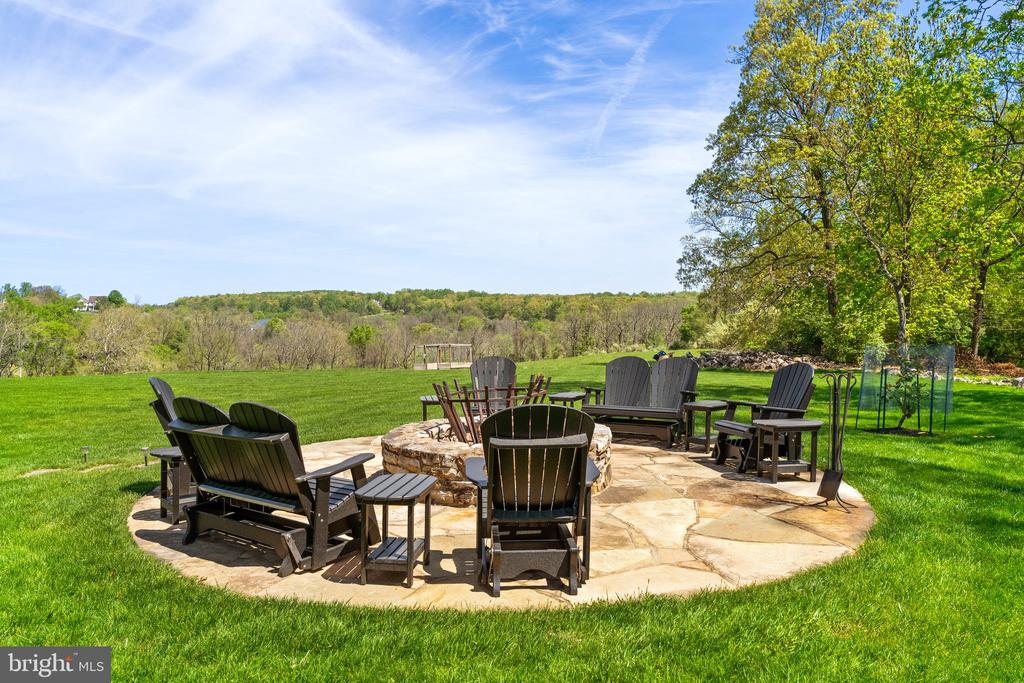 40959 PACER LANE