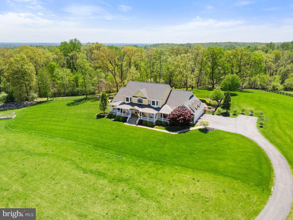 40959 PACER LANE
