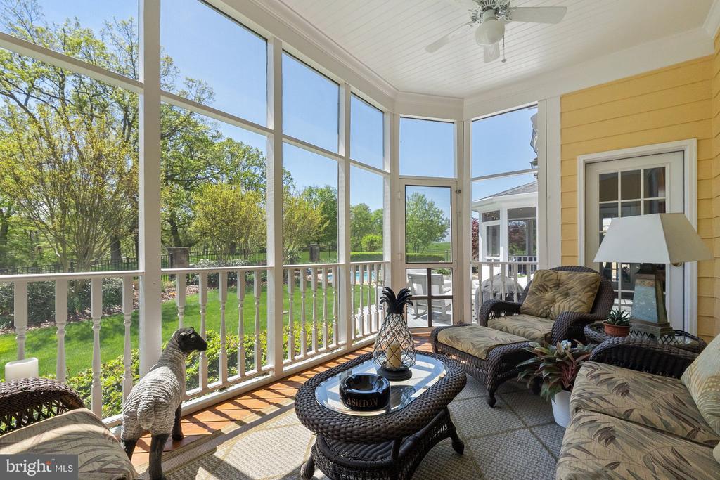 40959 PACER LANE