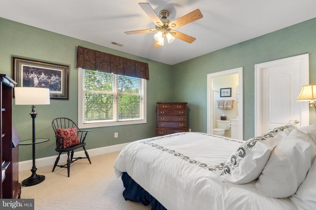 40959 PACER LANE
