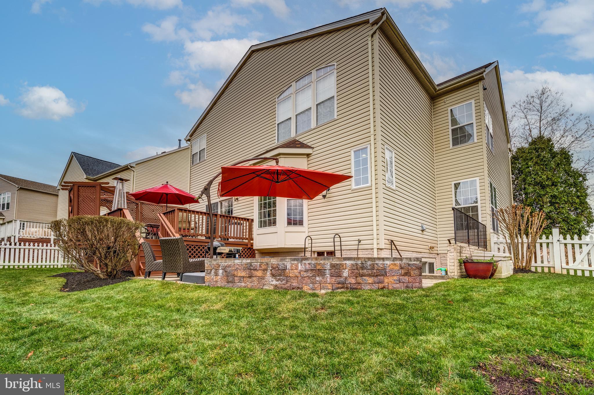1240 TENNESSEE DRIVE NE