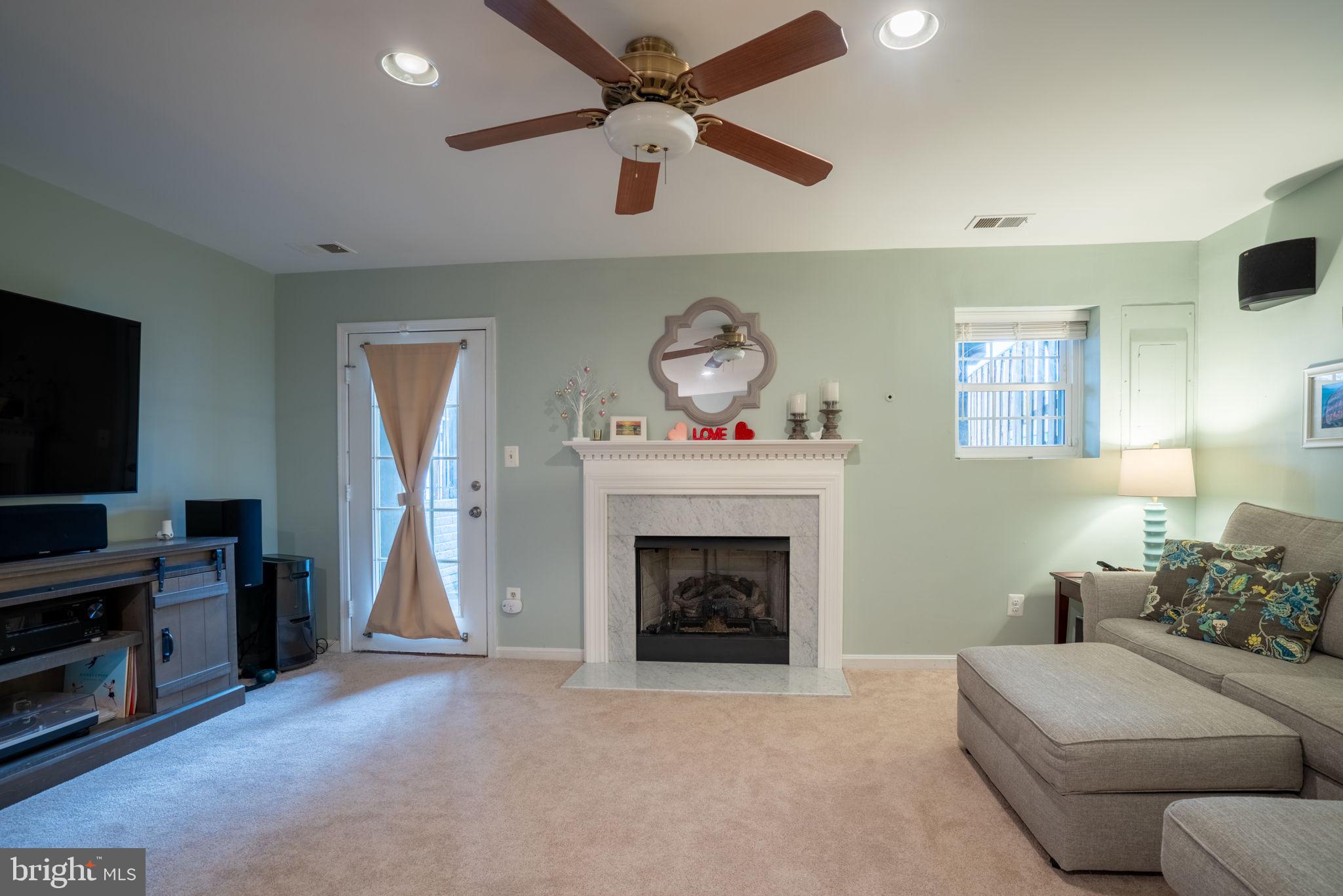 43594 BLACKSMITH SQUARE