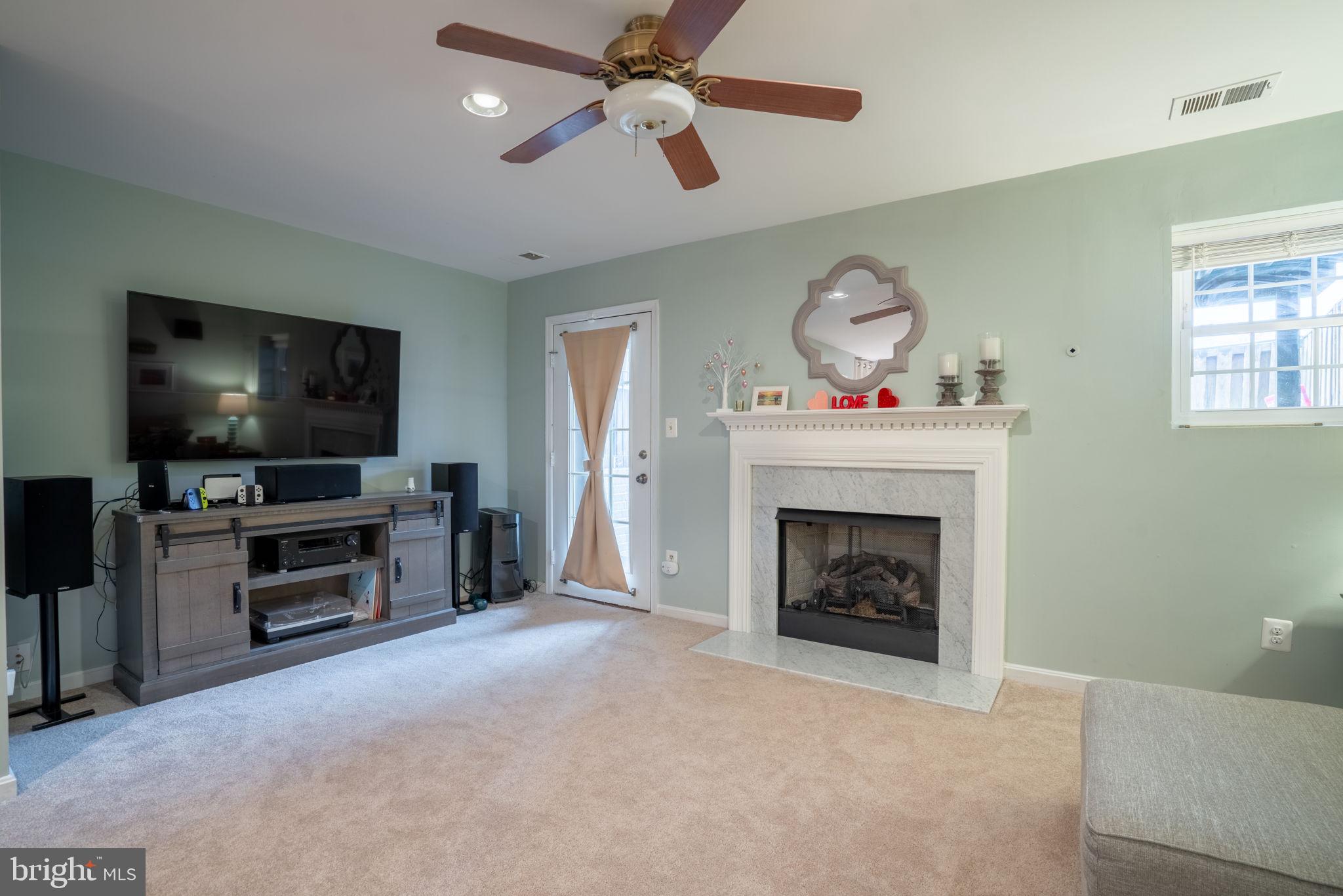 43594 BLACKSMITH SQUARE