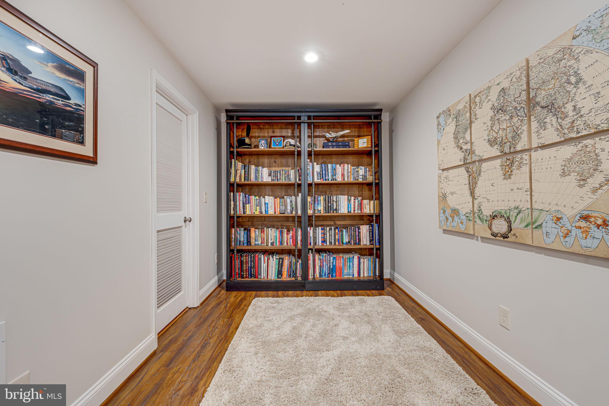 224 E SKYLINE DRIVE