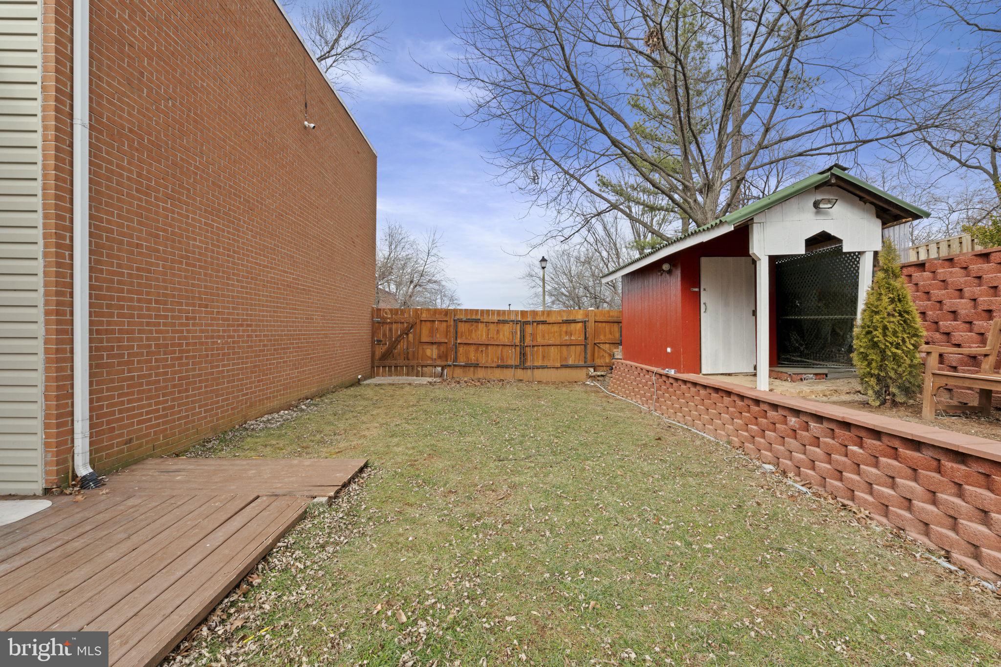 218 ROANOKE DRIVE SE