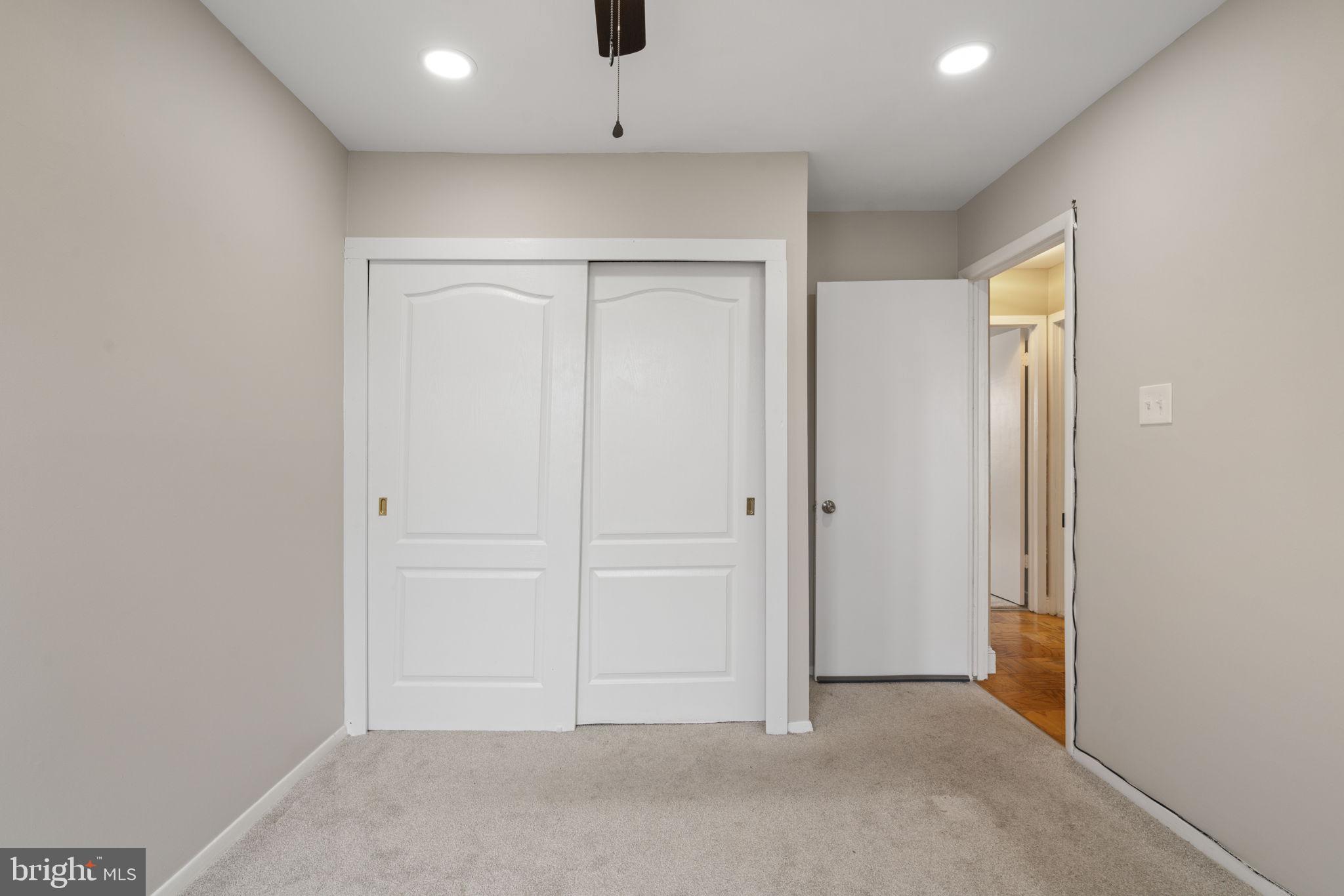 218 ROANOKE DRIVE SE