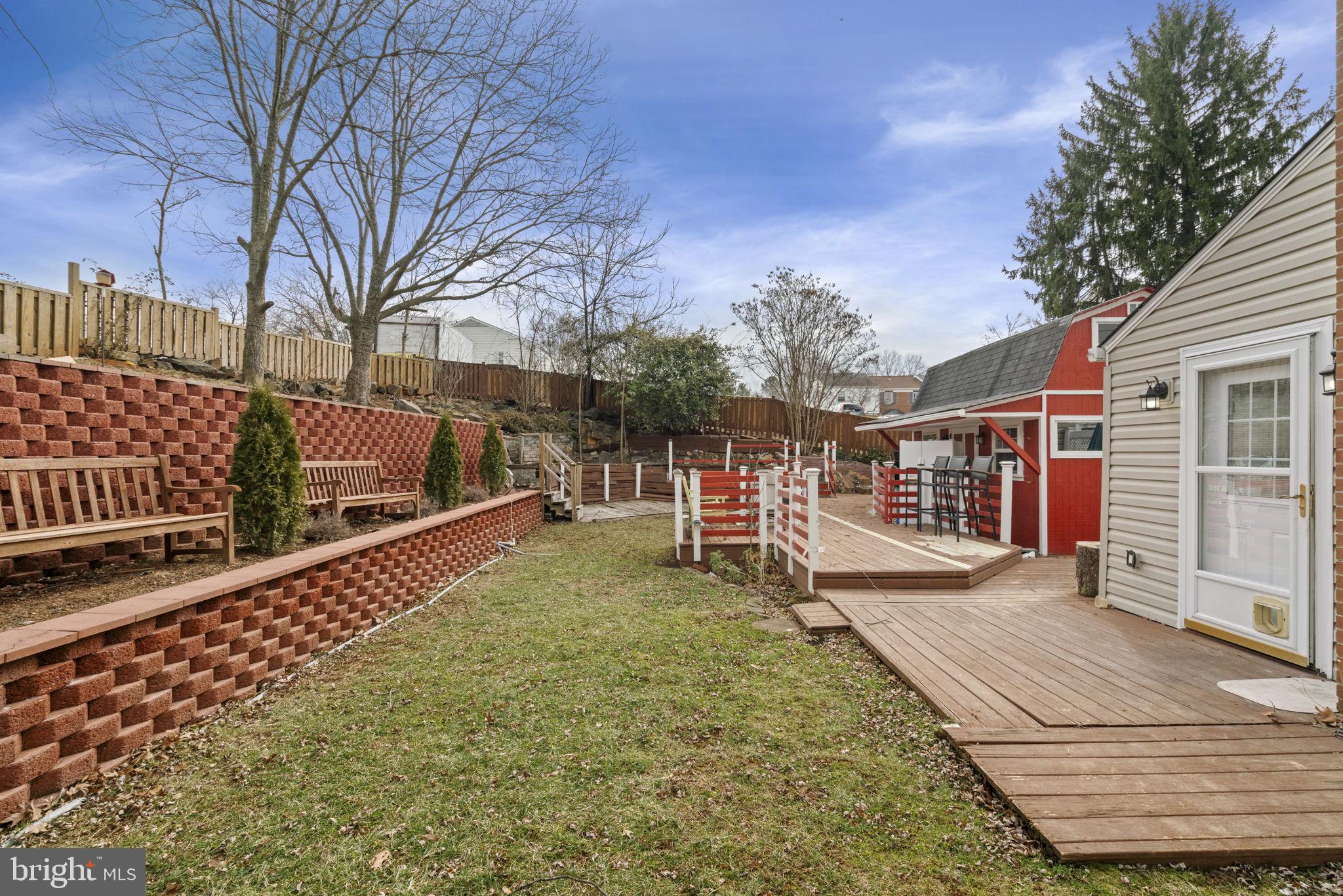 218 ROANOKE DRIVE SE