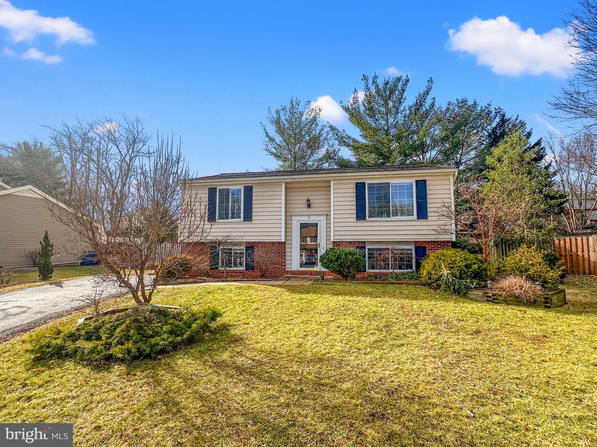 113 SENECA CHASE COURT