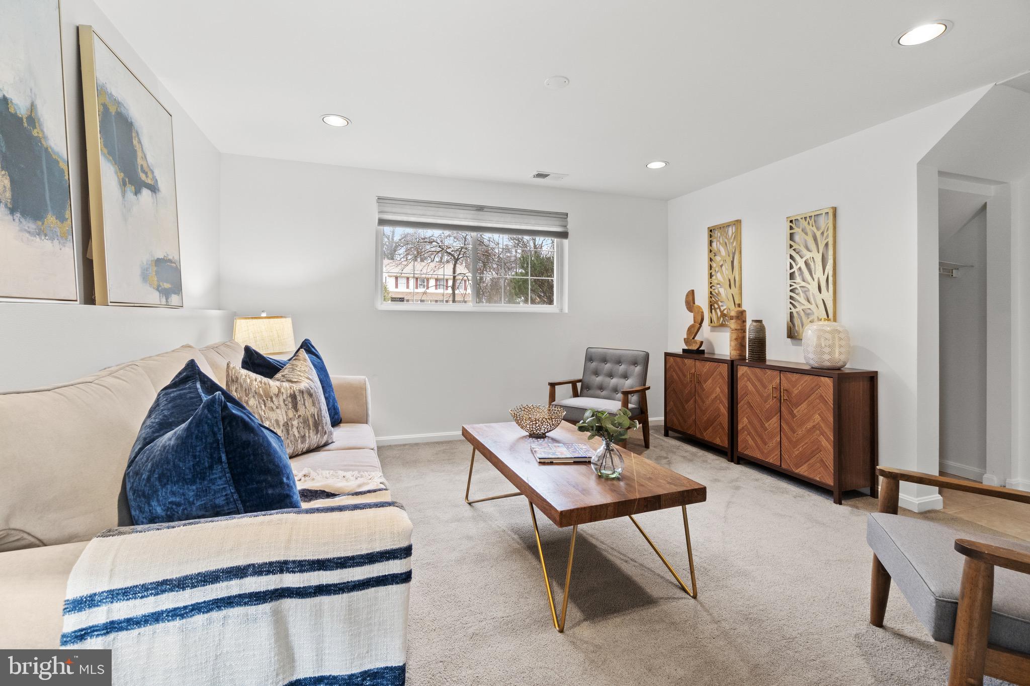 113 SENECA CHASE COURT