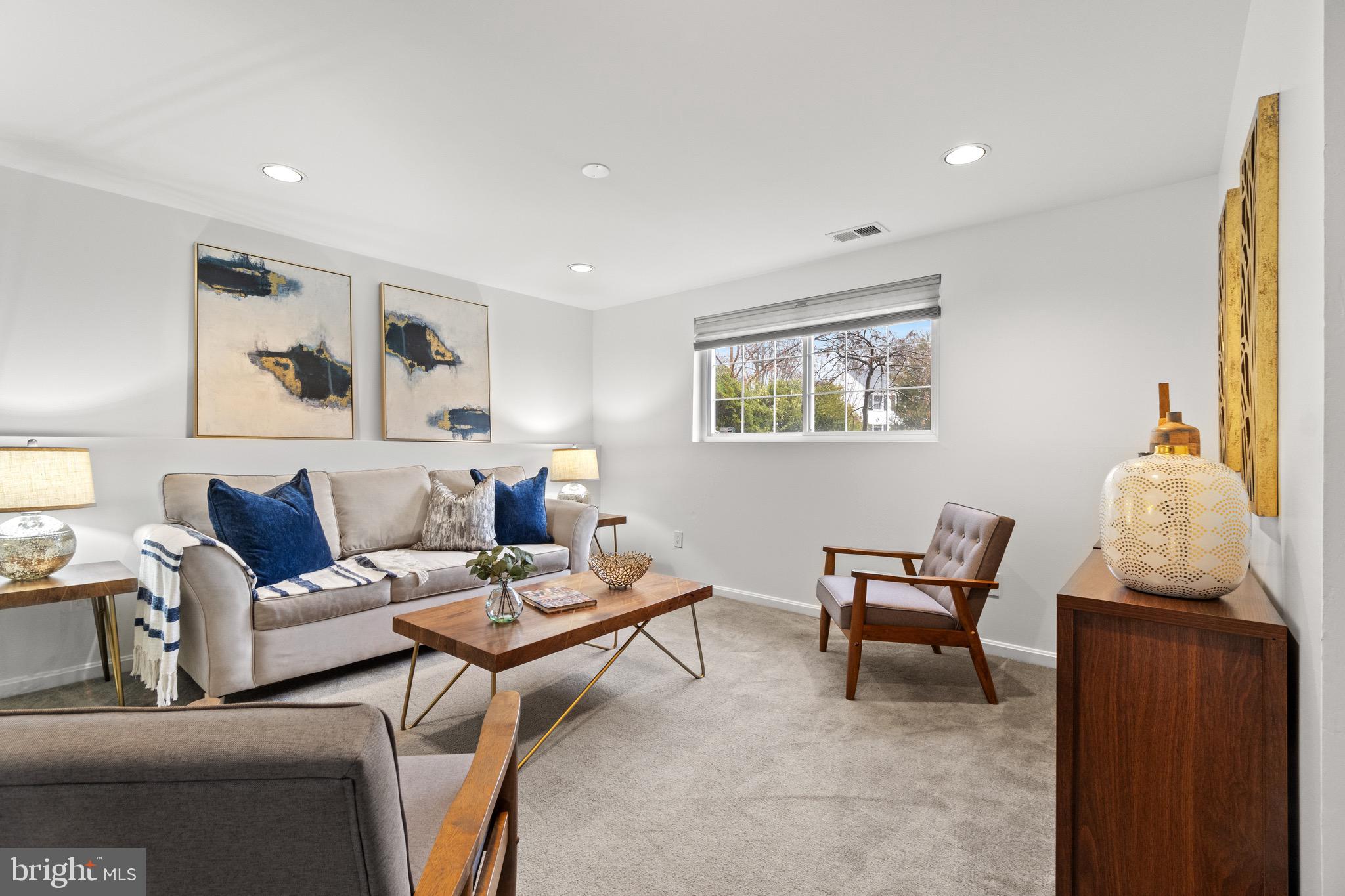 113 SENECA CHASE COURT