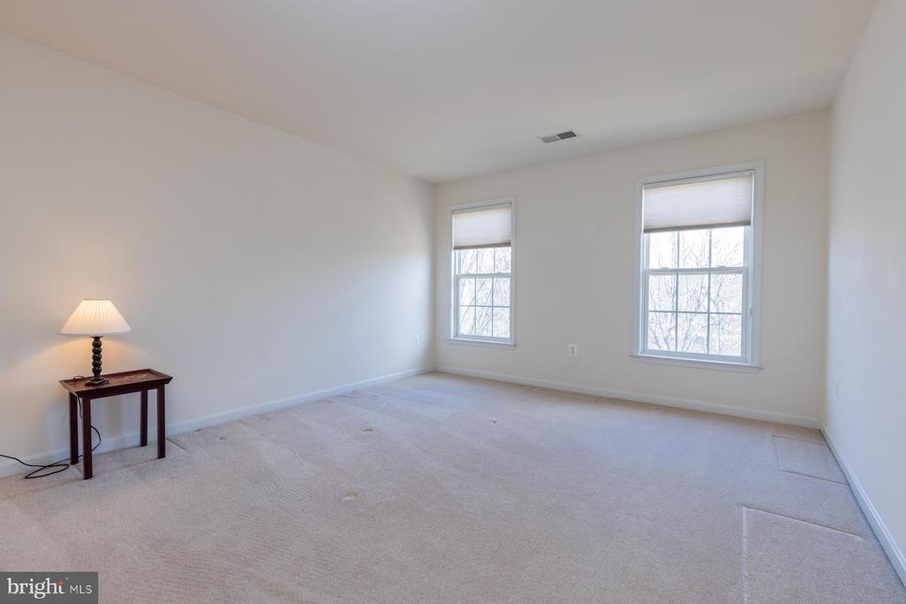 19013 PANTHER COURT