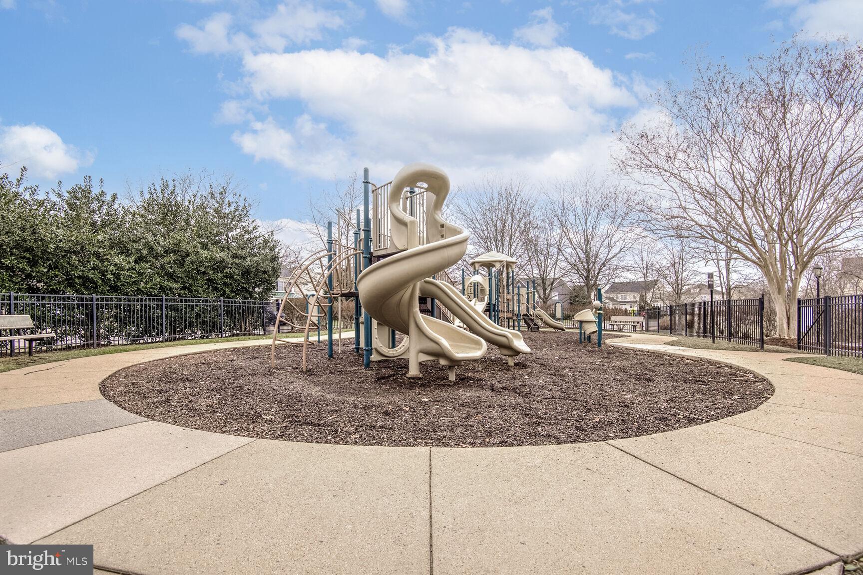 19028 KIPHEART DRIVE