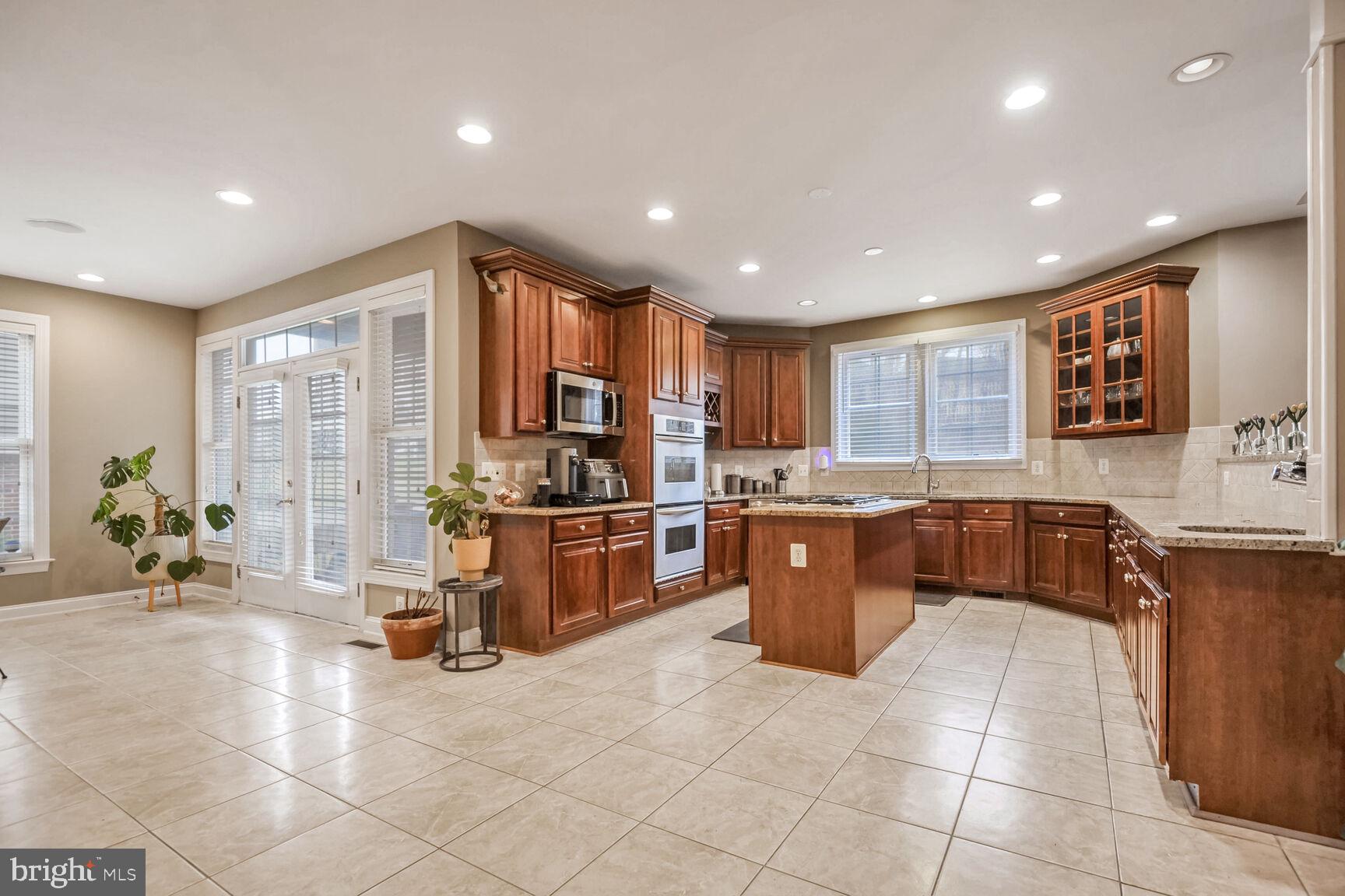 19028 KIPHEART DRIVE