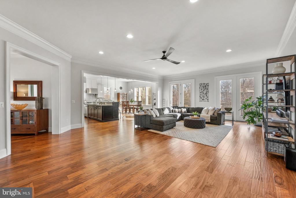 41633 WHITE YARROW COURT