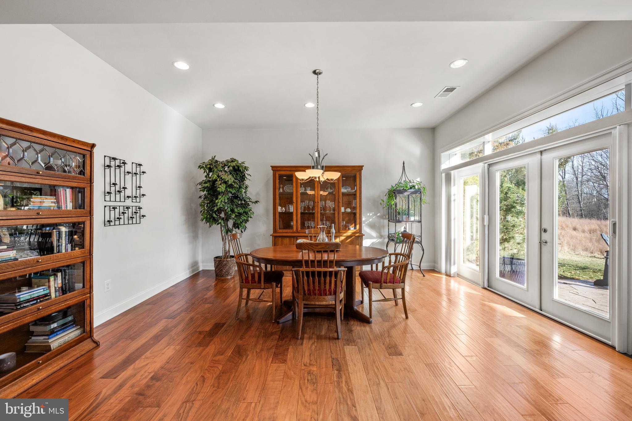 41633 WHITE YARROW COURT