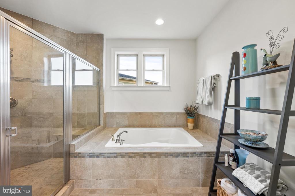 41633 WHITE YARROW COURT