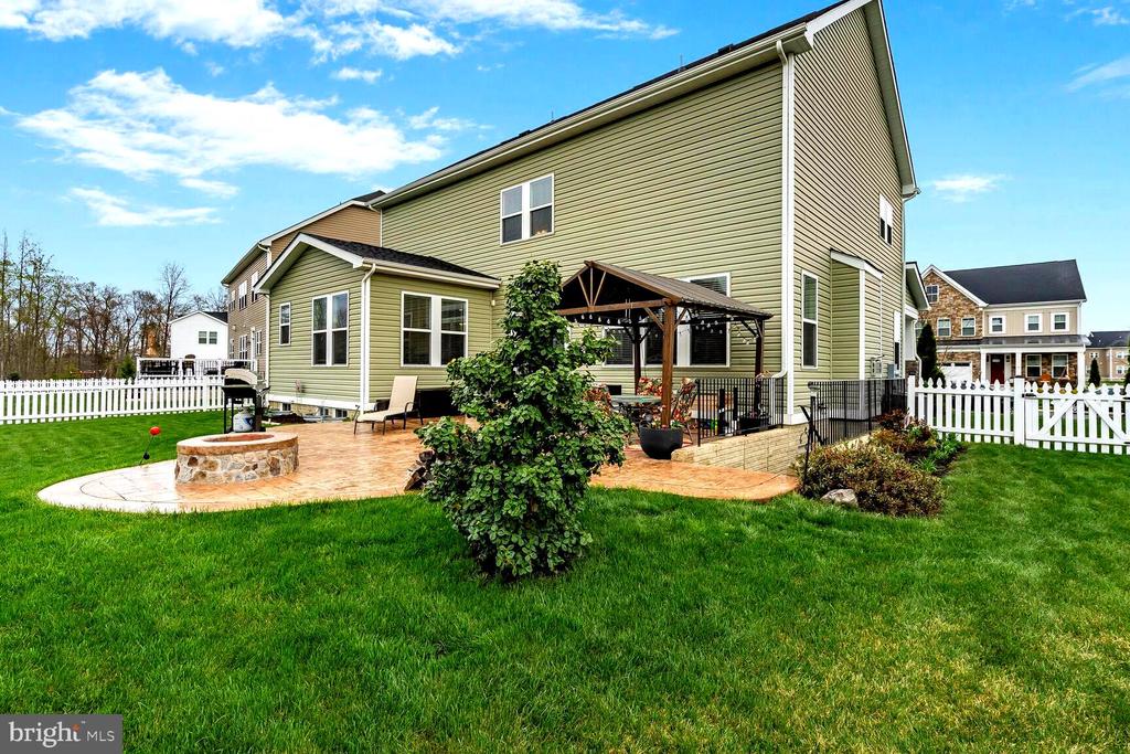 23631 GLENMALLIE COURT