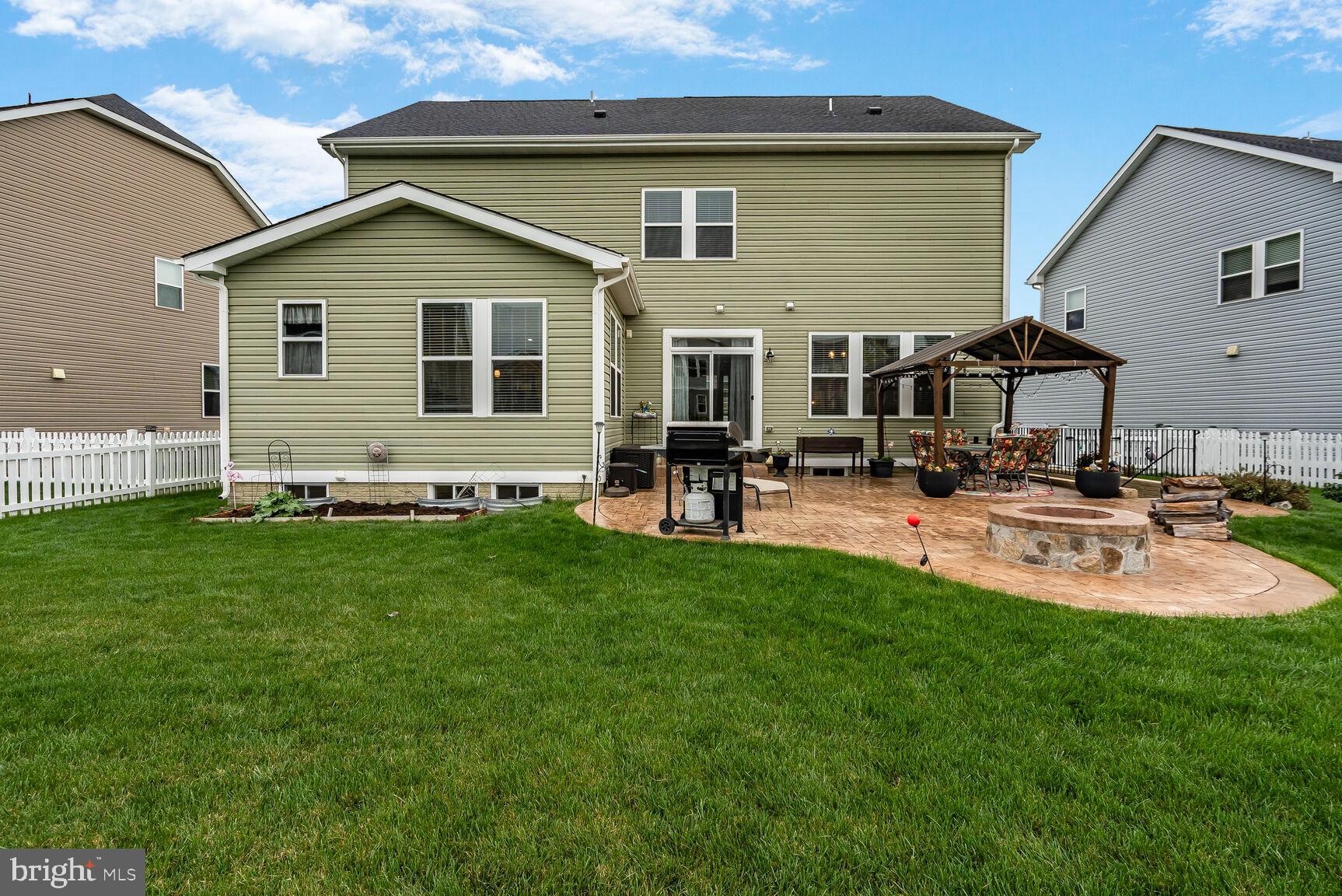 23631 GLENMALLIE COURT