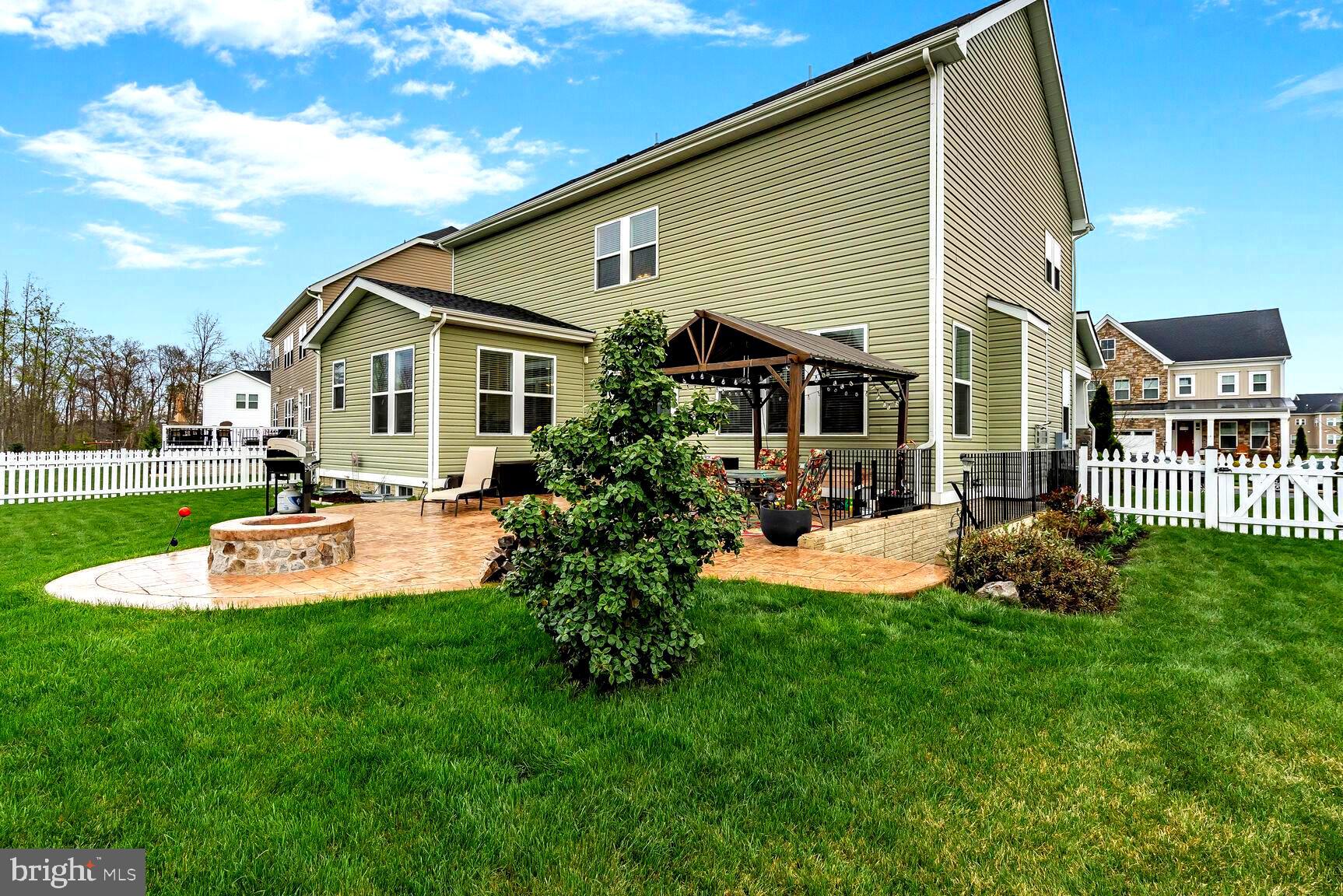 23631 GLENMALLIE COURT