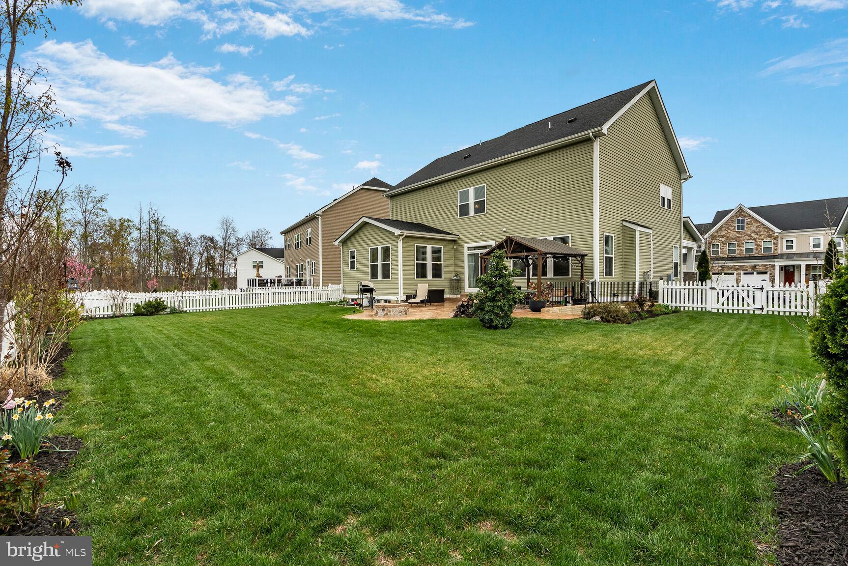 23631 GLENMALLIE COURT