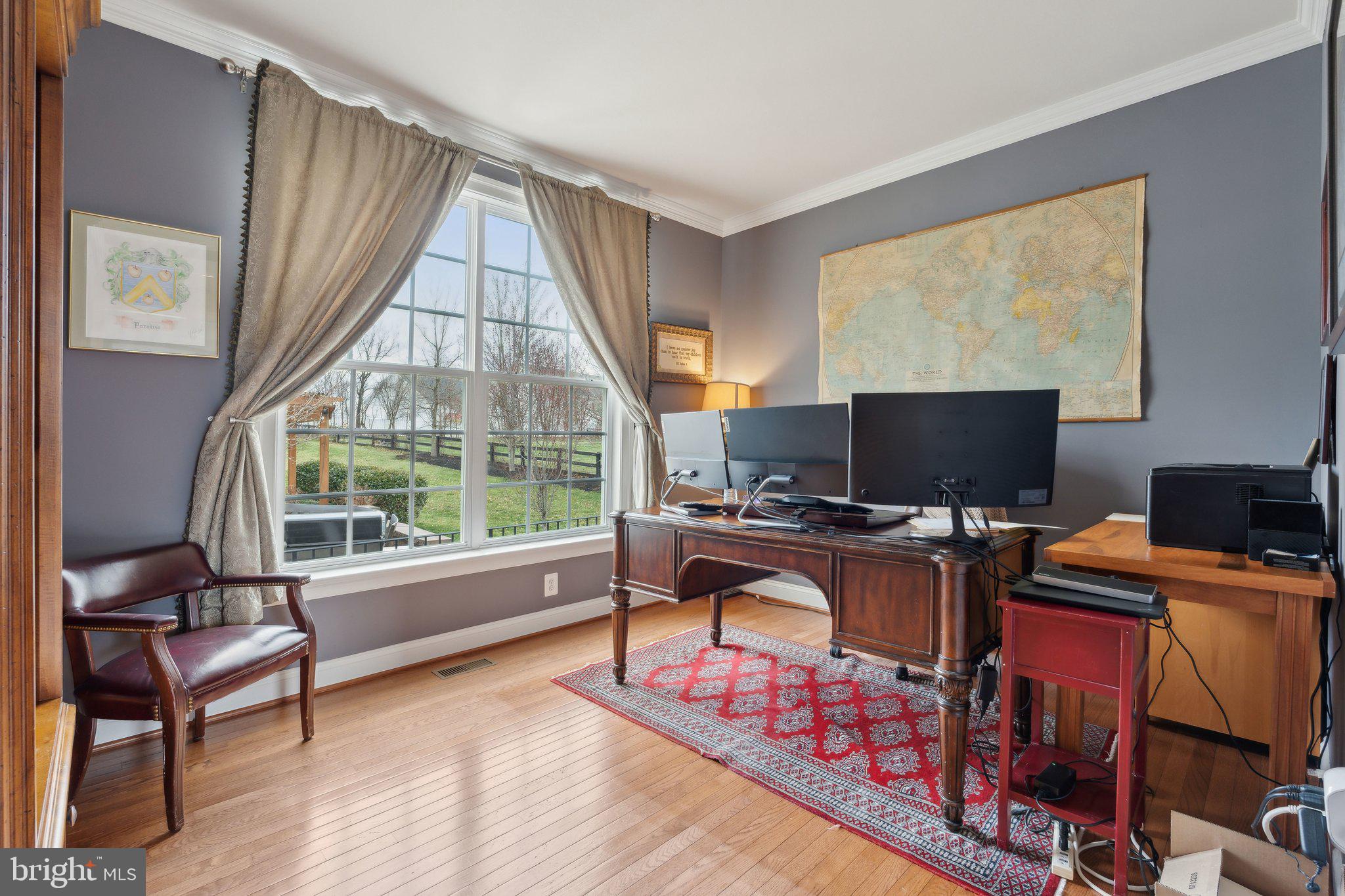 912 QUEENSCLIFF COURT