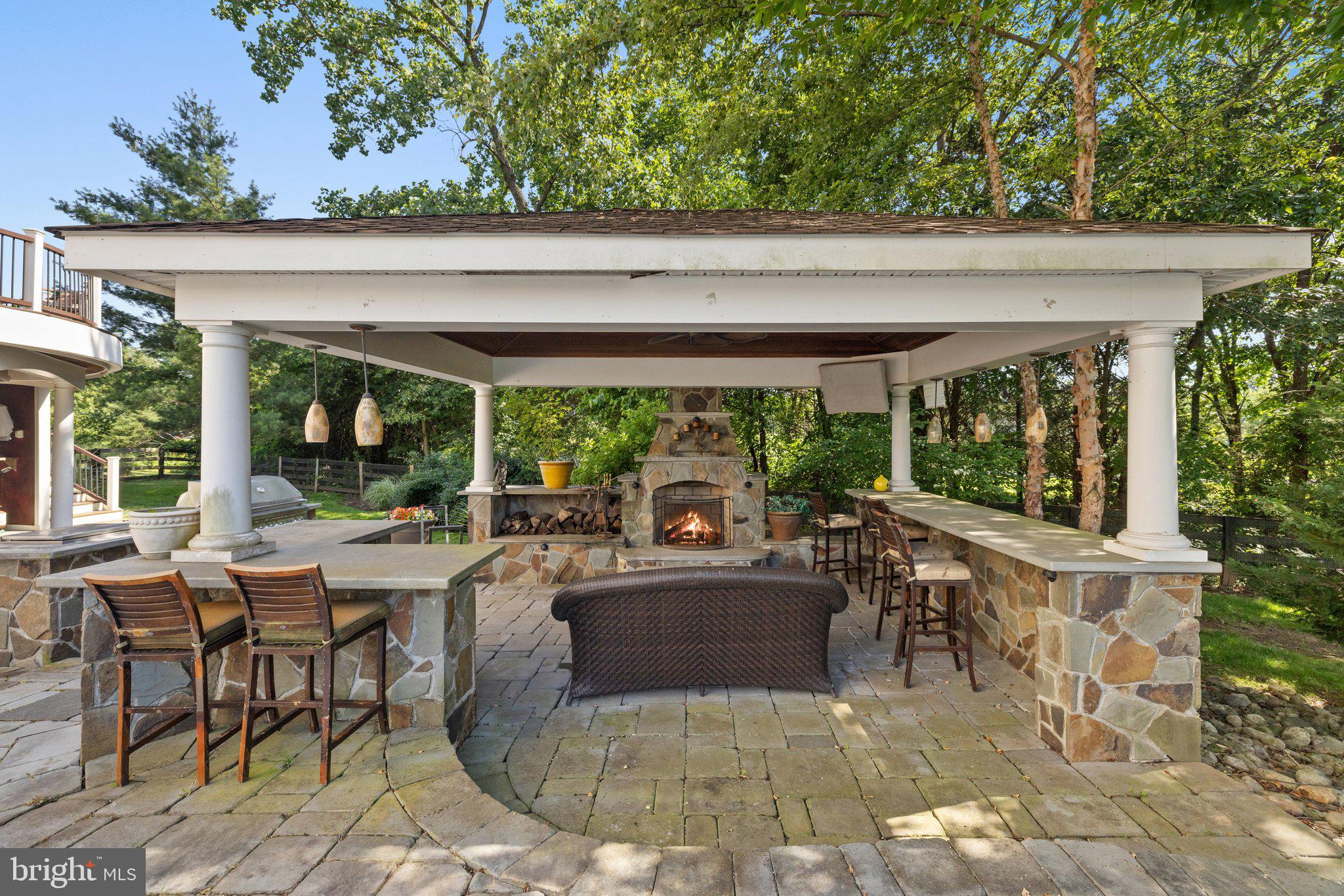 24117 GRAND ELLISON COURT