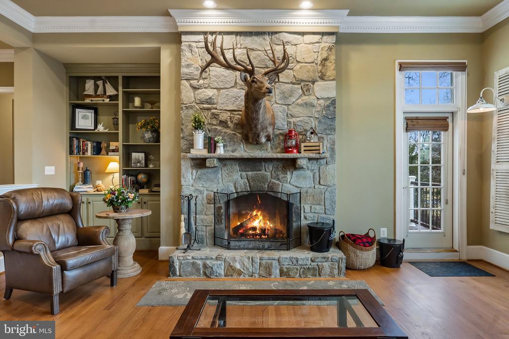 24117 GRAND ELLISON COURT