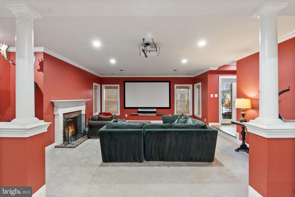 24117 GRAND ELLISON COURT