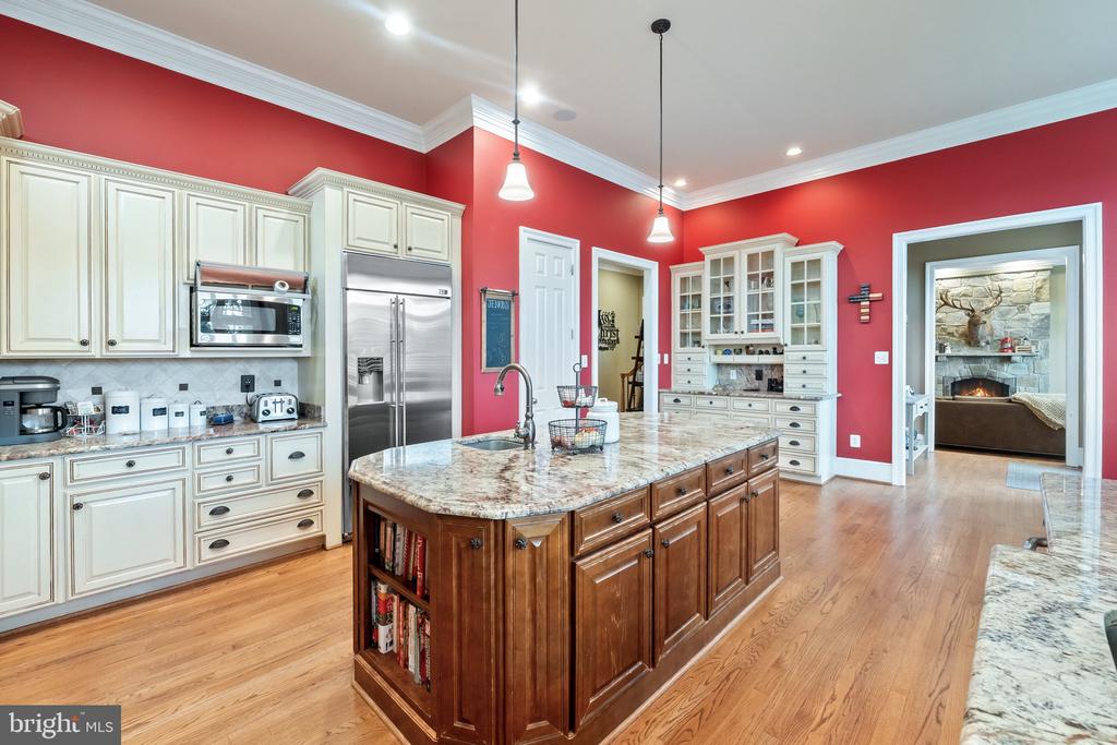 24117 GRAND ELLISON COURT