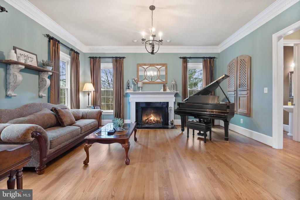 24117 GRAND ELLISON COURT