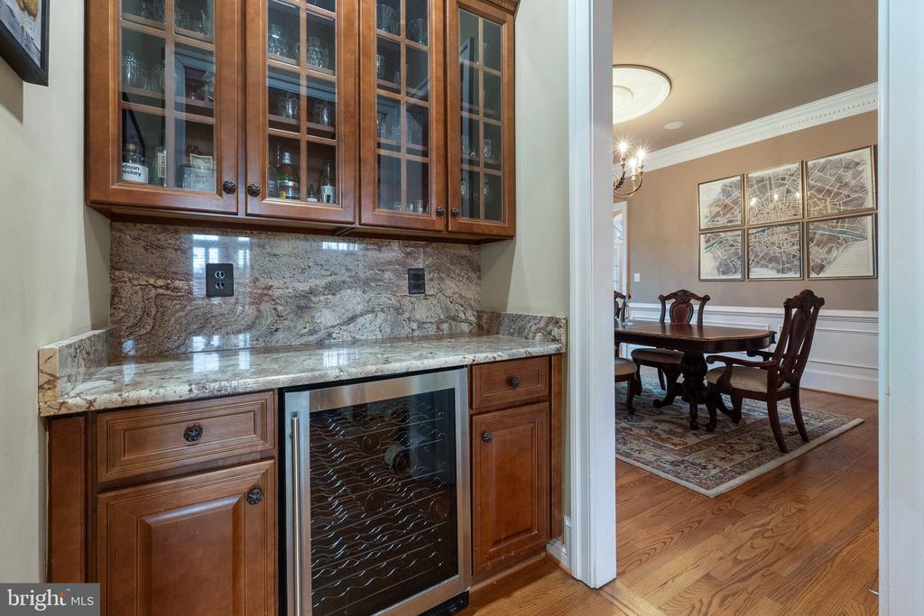 24117 GRAND ELLISON COURT