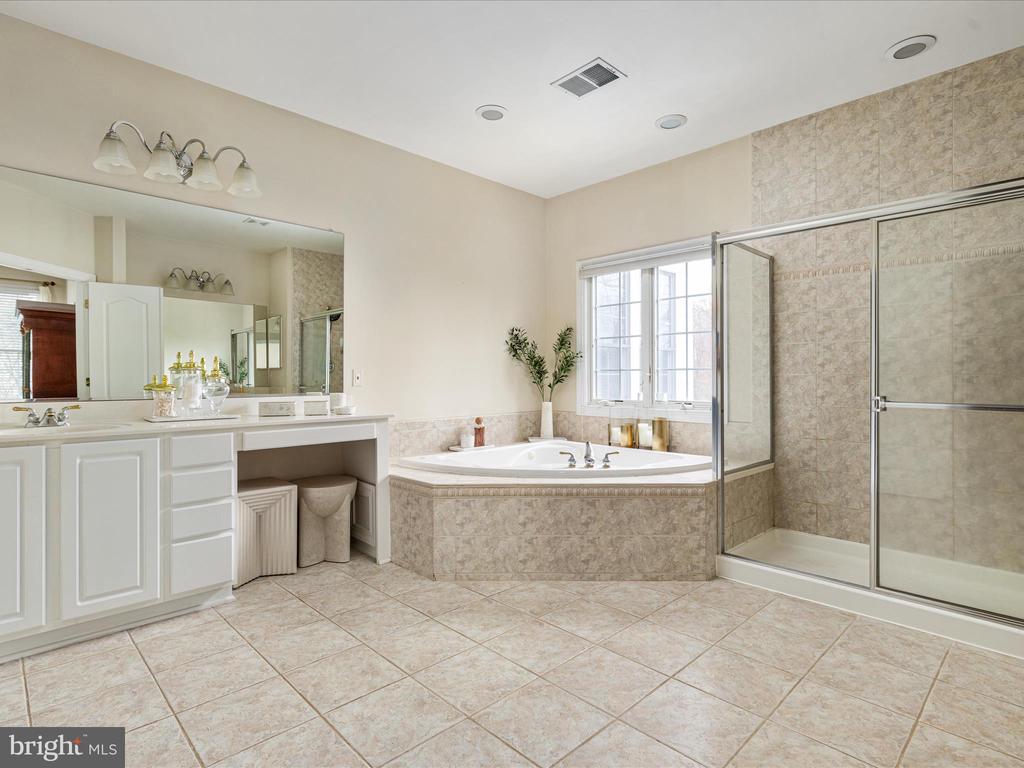 24124 HEATHER HILL PLACE