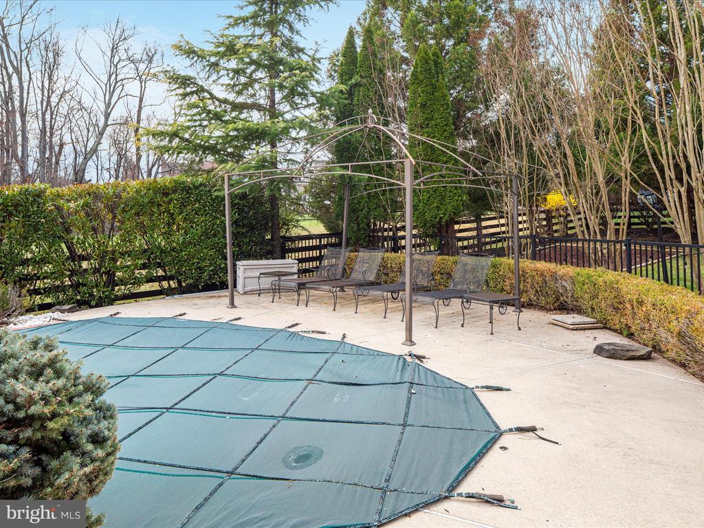 24124 HEATHER HILL PLACE