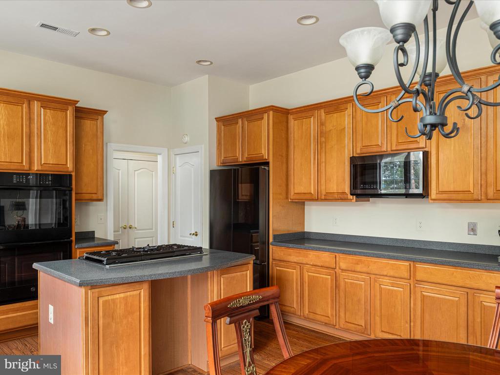 24124 HEATHER HILL PLACE