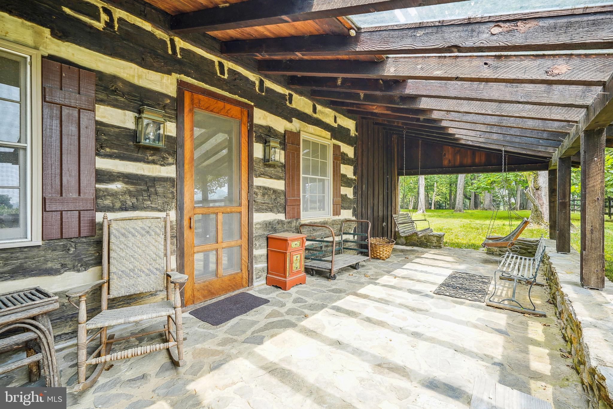 18285 FOUNDRY ROAD