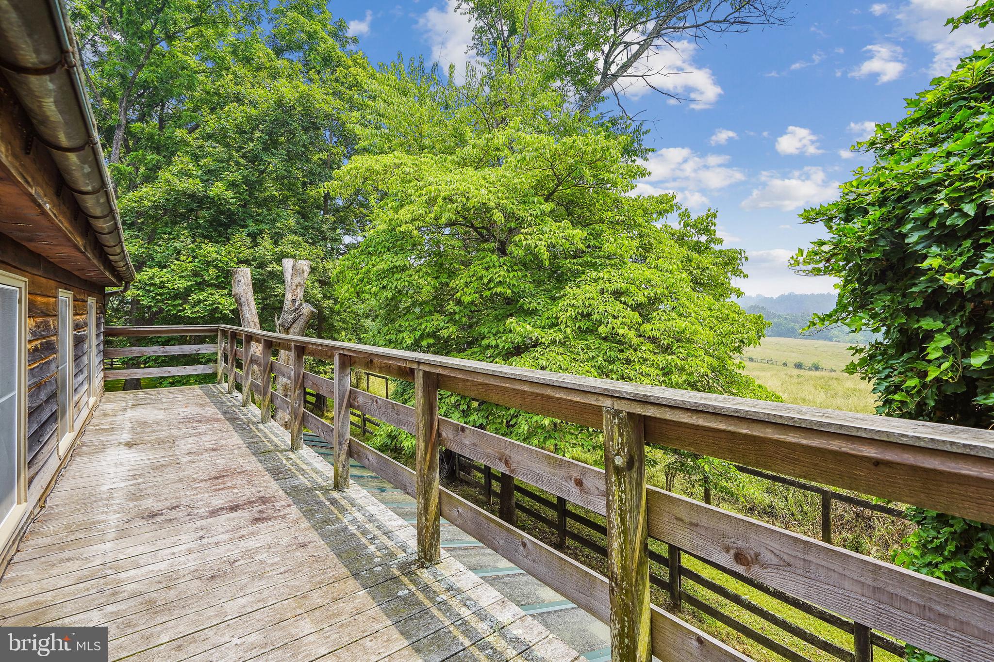 18285 FOUNDRY ROAD