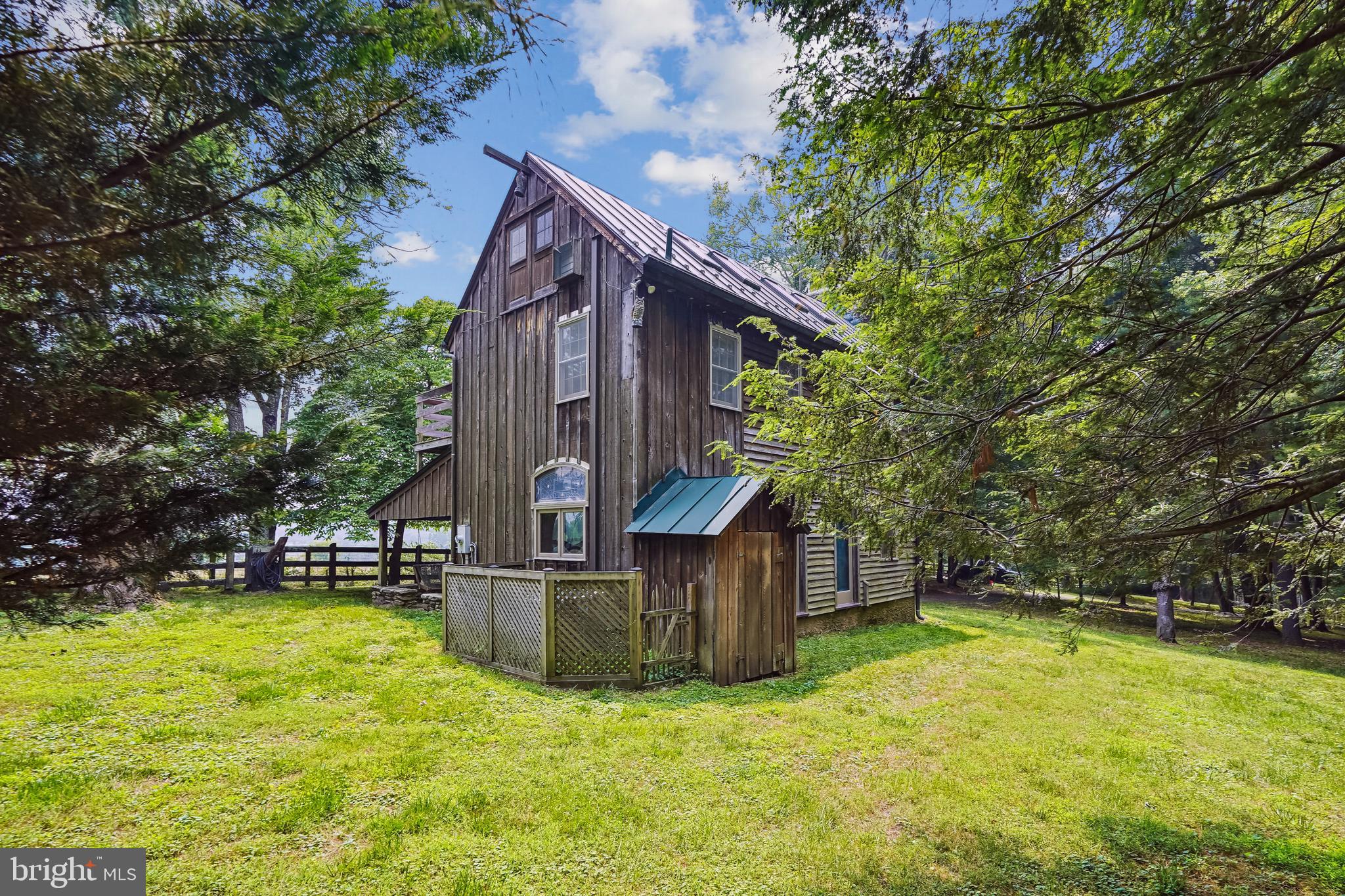 18285 FOUNDRY ROAD